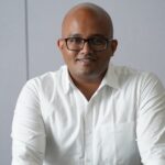 OLDZARI.COM: Giving New Value to Old Pure Zari Silk Sarees in India